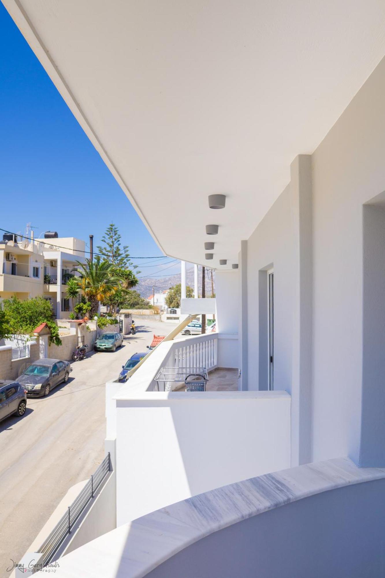 Anemoami Apartment *